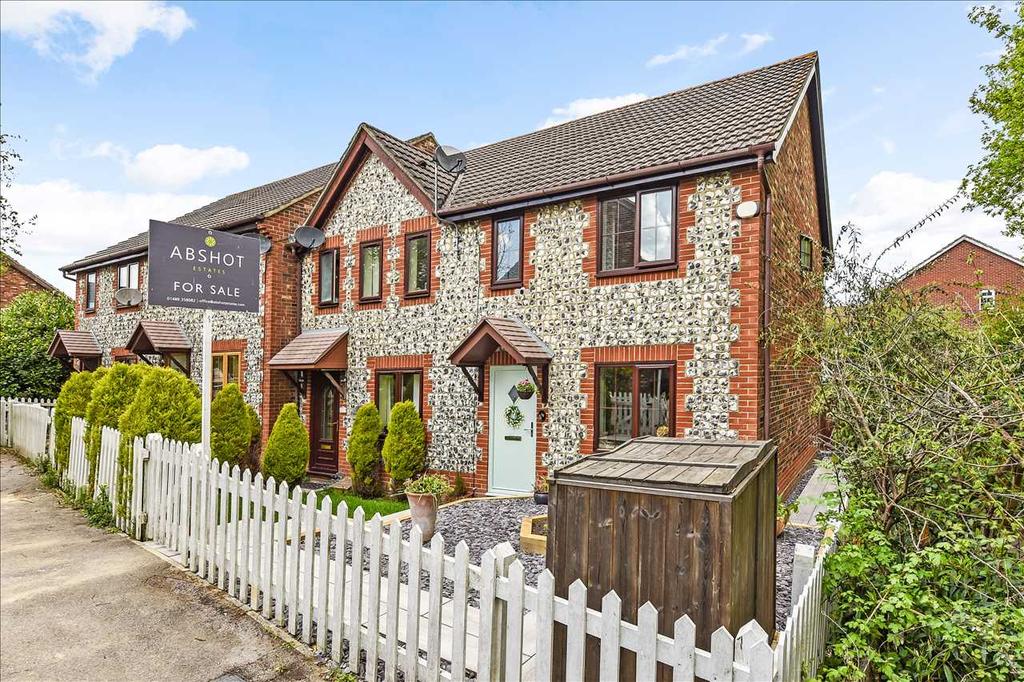 Exmoor Close, Whiteley 3 bed end of terrace house £325,000