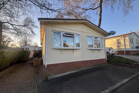 2 bedroom mobile home for sale, Great Blakenham, Ipswich, Suffolk