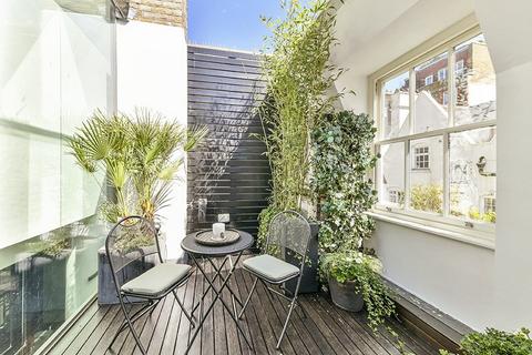 3 bedroom terraced house for sale, Clabon Mews, Knightsbridge, London