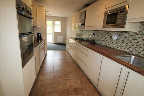 36 Crossland Crescent, Wolverhampton, WV6 9JY