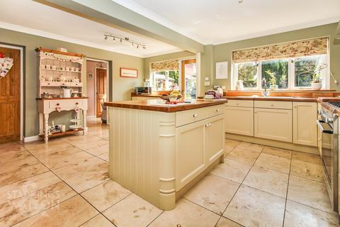 4 bedroom detached house for sale - Paston Way, Thorpe St. Andrew, Norwich