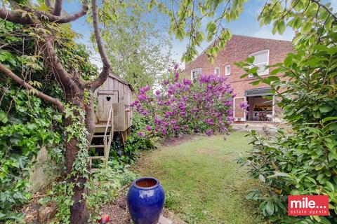 13 Odessa Road, London, NW10 5YJ