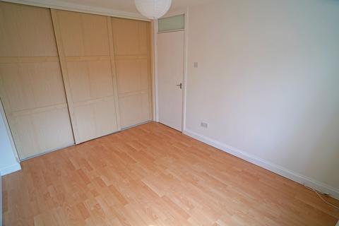 3 bedroom semi-detached house for sale - Gundry Close, Leamington Spa