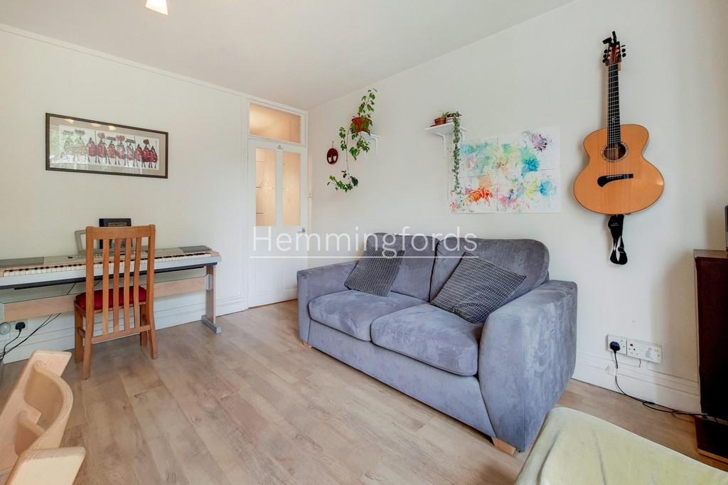Rotherfield Court, London, N1 2 bed £550,000