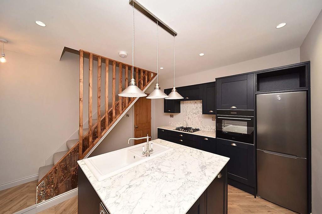 River Street, Wilmslow 2 bed terraced house £1,495 pcm (£345 pw)