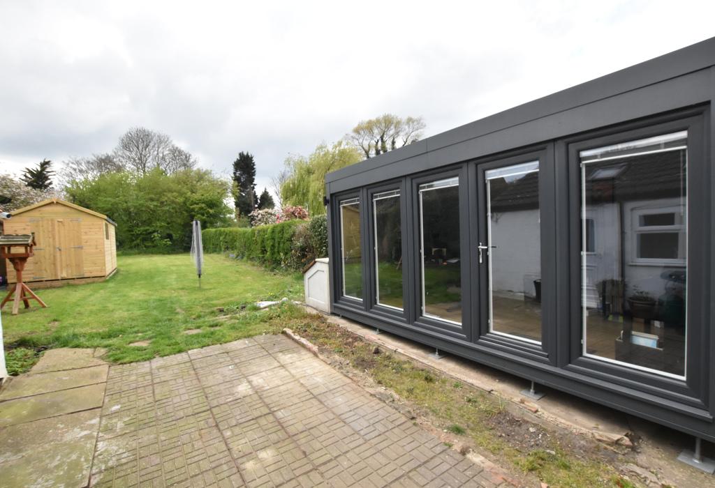 Ashby Road, Scunthorpe, Lincolnshire 3 bed semidetached house for sale
