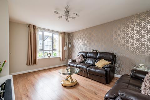 9 Dunnet Grove, Edinburgh, EH17 8TF
