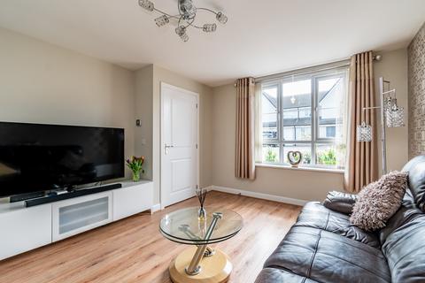 9 Dunnet Grove, Edinburgh, EH17 8TF