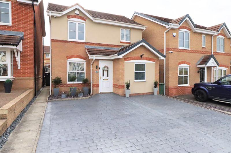 Stonebridge Crescent, Ingleby Barwick, StocktonOnTees, TS17 5AZ 3 bed