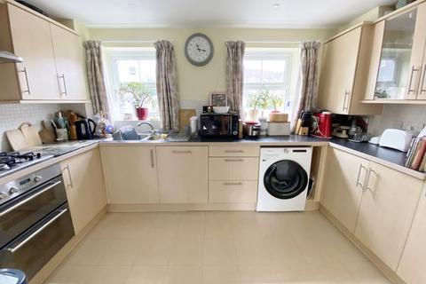 2 bedroom apartment for sale, Whites Way, Hedge End, SO30 2JY