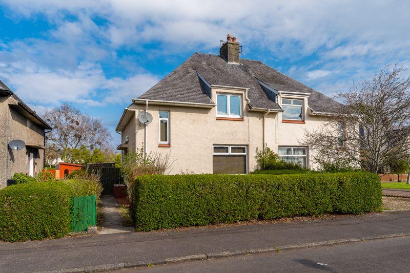 5 Morton Road, Ayr, KA7 2NR 3 bed semidetached villa £135,000