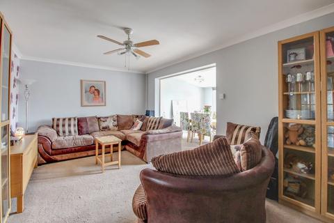 6 Berryfields, Cheddington, Leighton Buzzard, LU7 0ST