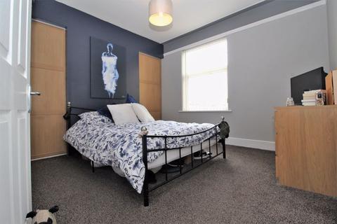 38 Lichfield Road, Bloxwich, Walsall, WS3 3LY