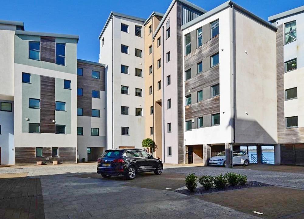 Doc Fictoria, Caernarfon, Gwynedd, LL55 3 bed apartment £995 pcm (£