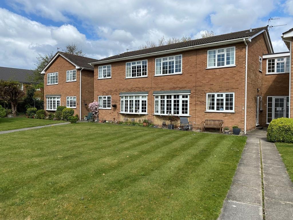 Halsall Lane, Formby, Liverpool, L37 2 bed apartment £175,000