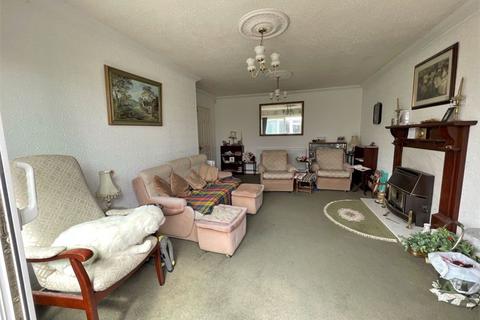 18 Albert Drive, Cheltenham, GL52 3JH