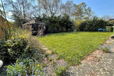 18 Albert Drive, Cheltenham, GL52 3JH