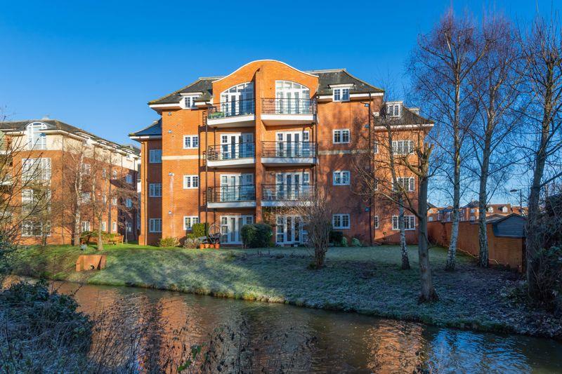 River View Terrace, Abingdon 2 bed apartment £345,000