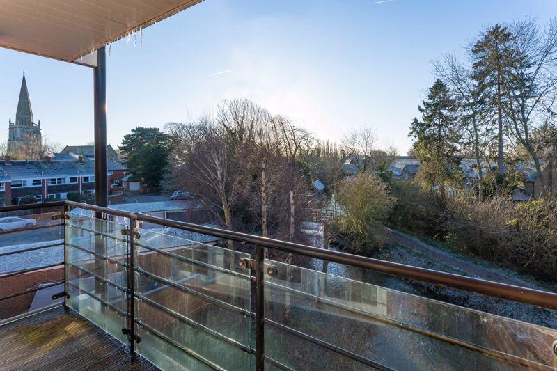 River View Terrace, Abingdon 2 bed apartment £345,000