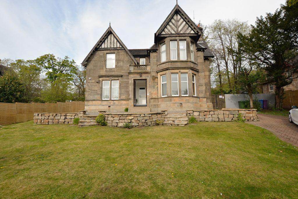 Garscadden Road, Glasgow G15 8SY 3 bed ground floor flat £265,000