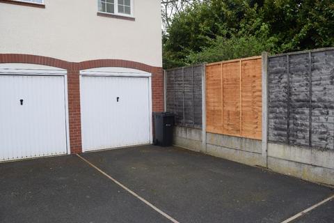 15 Bowling Green Drive, Smethwick, B67 5PJ