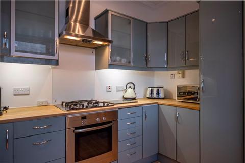 2 bedroom apartment for sale - Under Home Report Value - New Fixed Price £160000