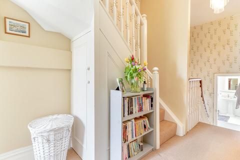 30 West End Avenue, Harrogate, HG2 9BY