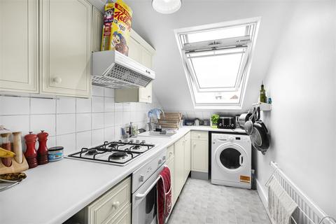 1 bedroom flat to rent, Norroy Road, Putney SW15