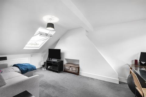 1 bedroom flat to rent, Norroy Road, Putney SW15