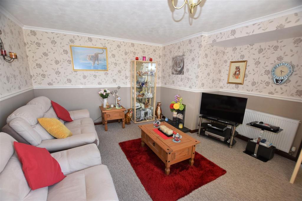 Roseland Gardens, Redruth 3 bed house £325,000