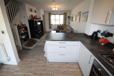 25 Dalar Aur, Llandudno Junction, LL31 9FH