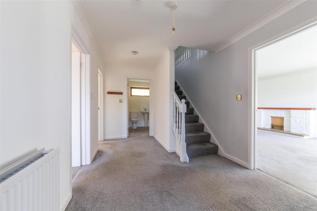 6 Broome Close HIGH RES-2.jpg