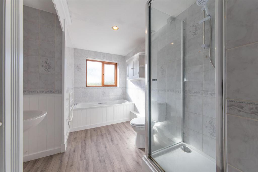 6 Broome Close HIGH RES-15.jpg