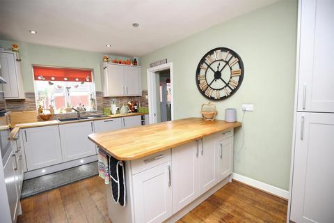 4 bedroom detached house for sale, Moorlands, Tiverton EX16