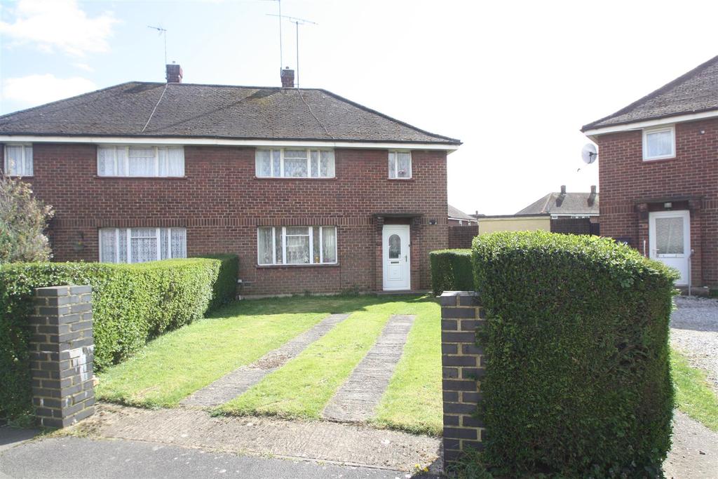 The Crescent, Bletchley, Milton Keynes 3 bed semidetached house £290,000