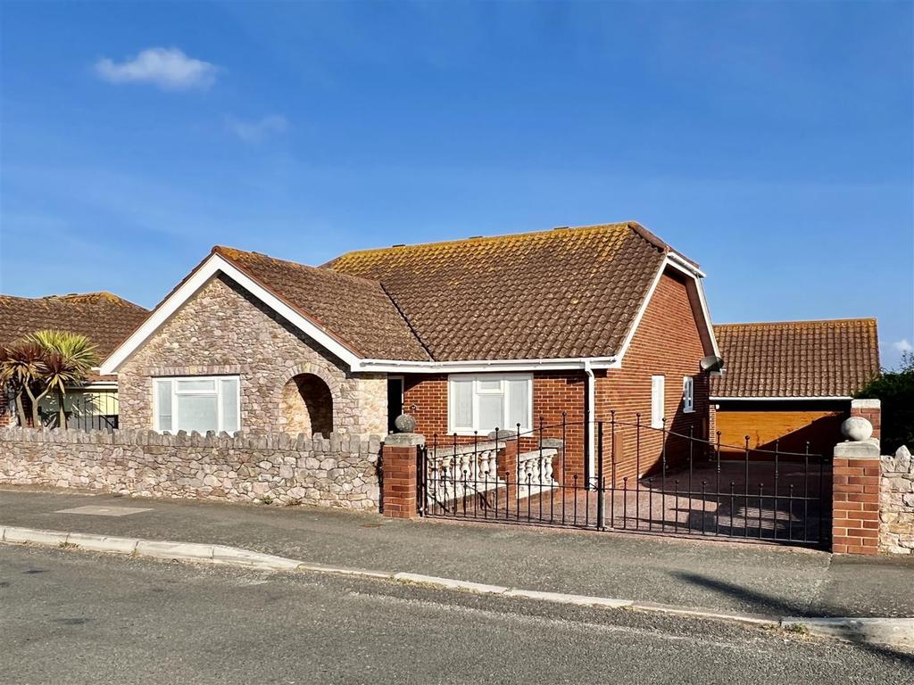 Wall Park Road, Wall Park, Brixham 3 bed detached bungalow £550,000