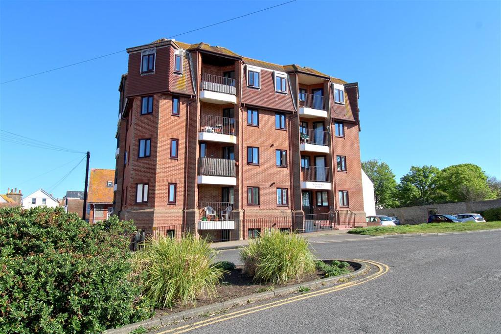 Kingsfold Court, Crouch Lane, Seaford 2 bed apartment - £265,000