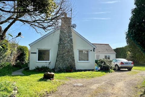 3 bedroom detached bungalow for sale - Le Petit Val, Alderney
