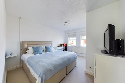4 bedroom detached house for sale - Tadman Close, Beverley