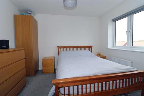 3 bedroom semi-detached house for sale - Haywood Road, Warwick