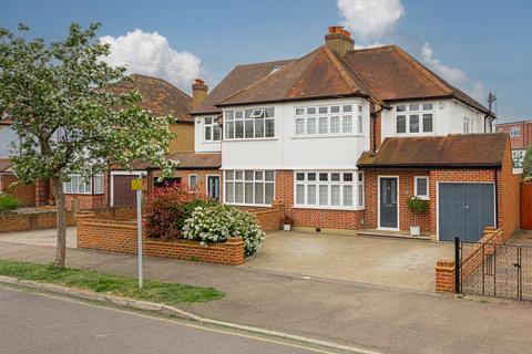 153 Waverley Road, Epsom, KT17 2LN