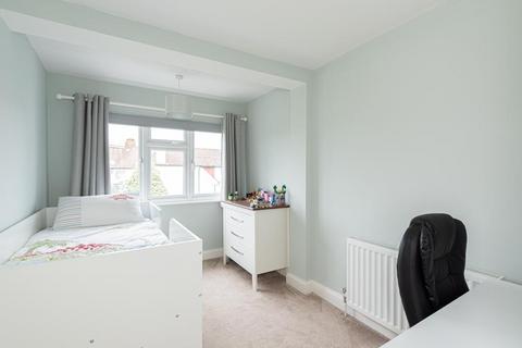 153 Waverley Road, Epsom, KT17 2LN