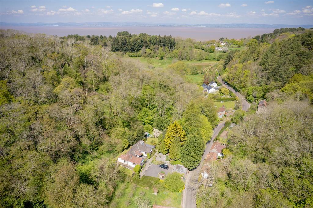 Walton Street, WaltonInGordano. 4 bed detached bungalow for sale £