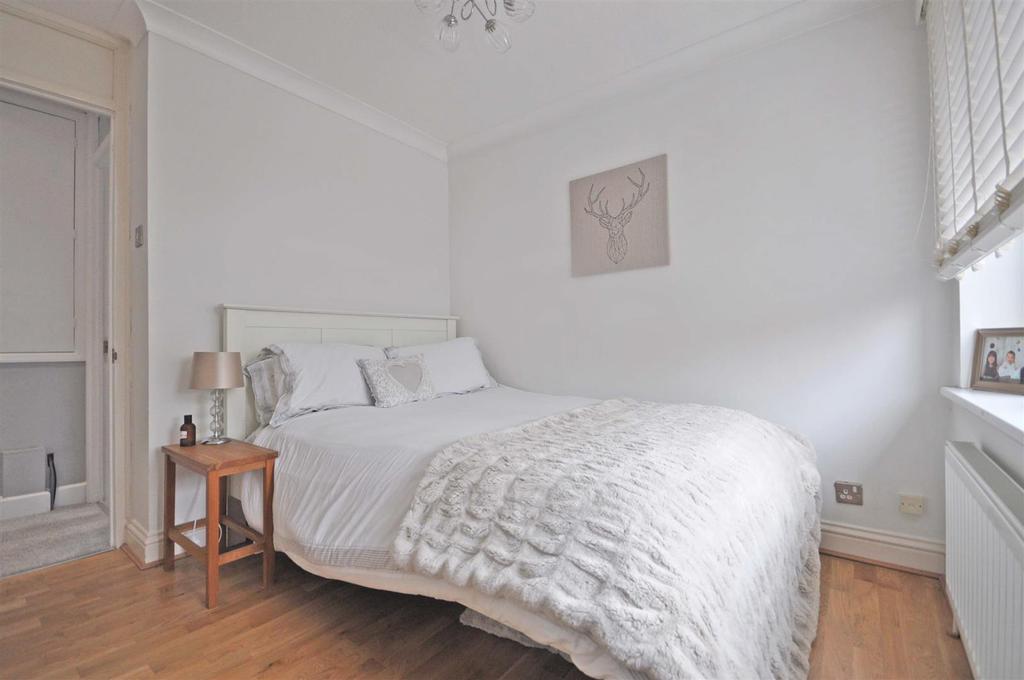 Bedroom 2c.jpg