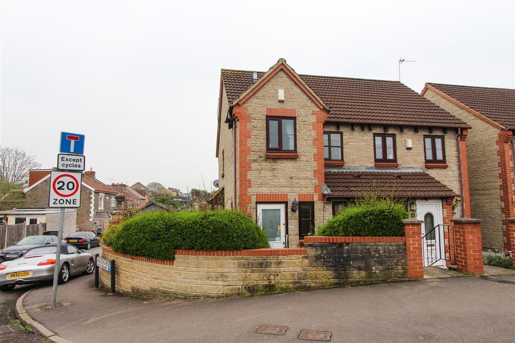 Memorial Road, Hanham, Bristol 3 bed house £300,000