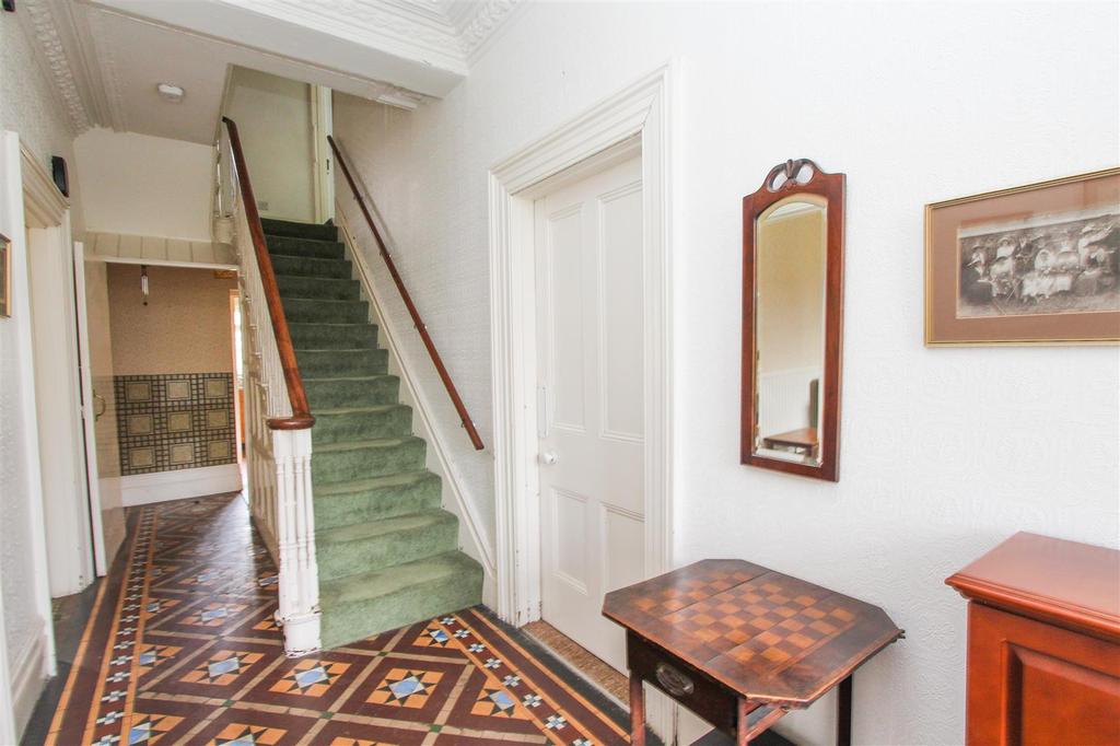 High Street, Bitton, Bristol 5 bed house £675,000