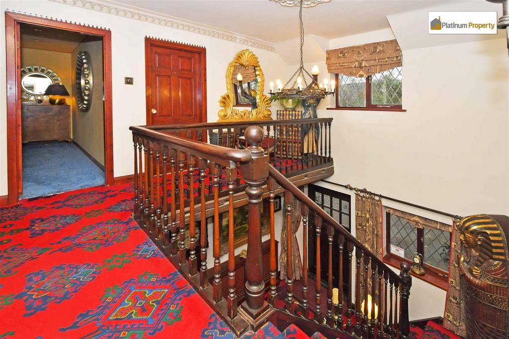 STAIRS & LANDING