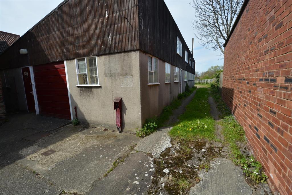 Gowthorpe, Selby Land £175,000