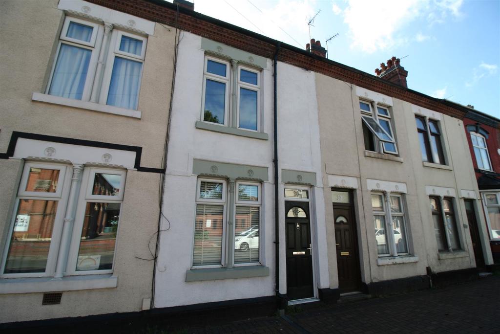 Manor Court Road, Nuneaton 2 bed terraced house £140,000