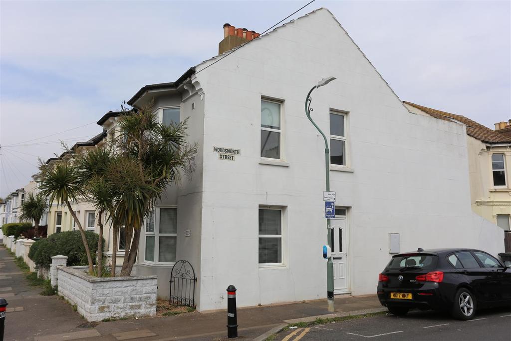 Westbourne Street, Hove 2 bed house £1,400 pcm (£323 pw)
